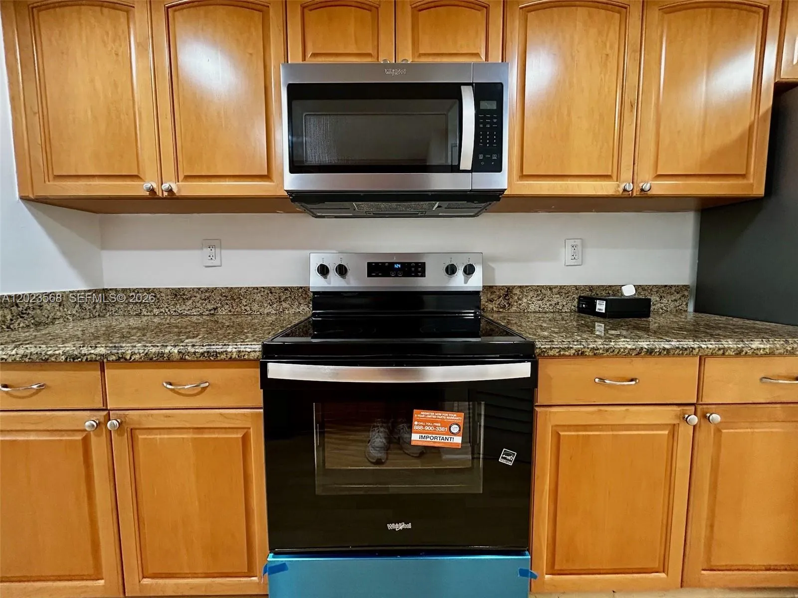 7451 NW 16th St # 304, Plantation FL 33313
