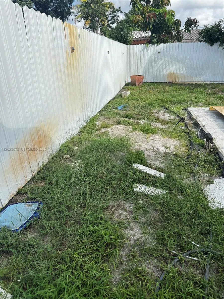 4560 NW 6th Ct, Plantation FL 33317