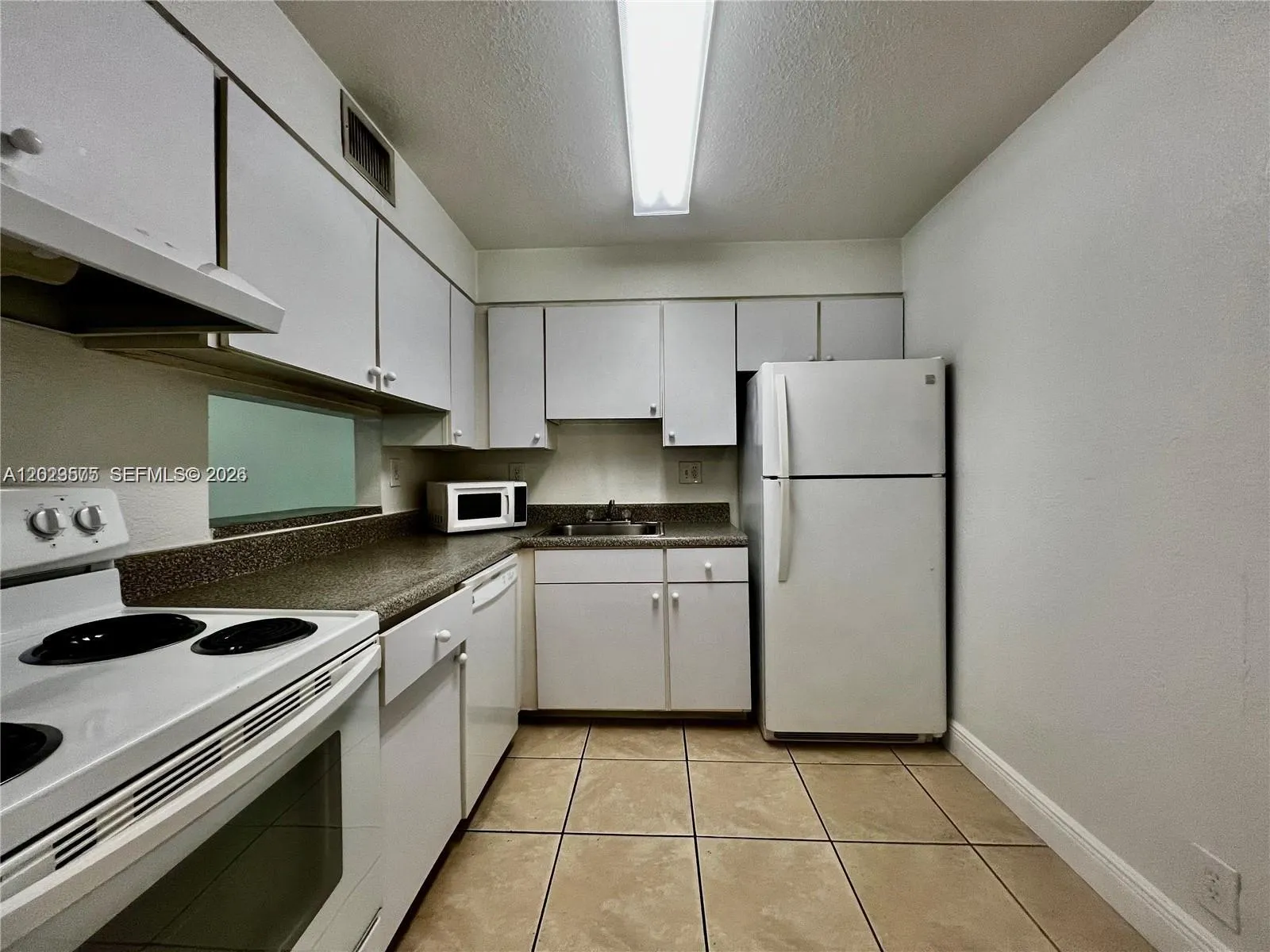 5201 Geneva Way # 109, Doral FL 33166