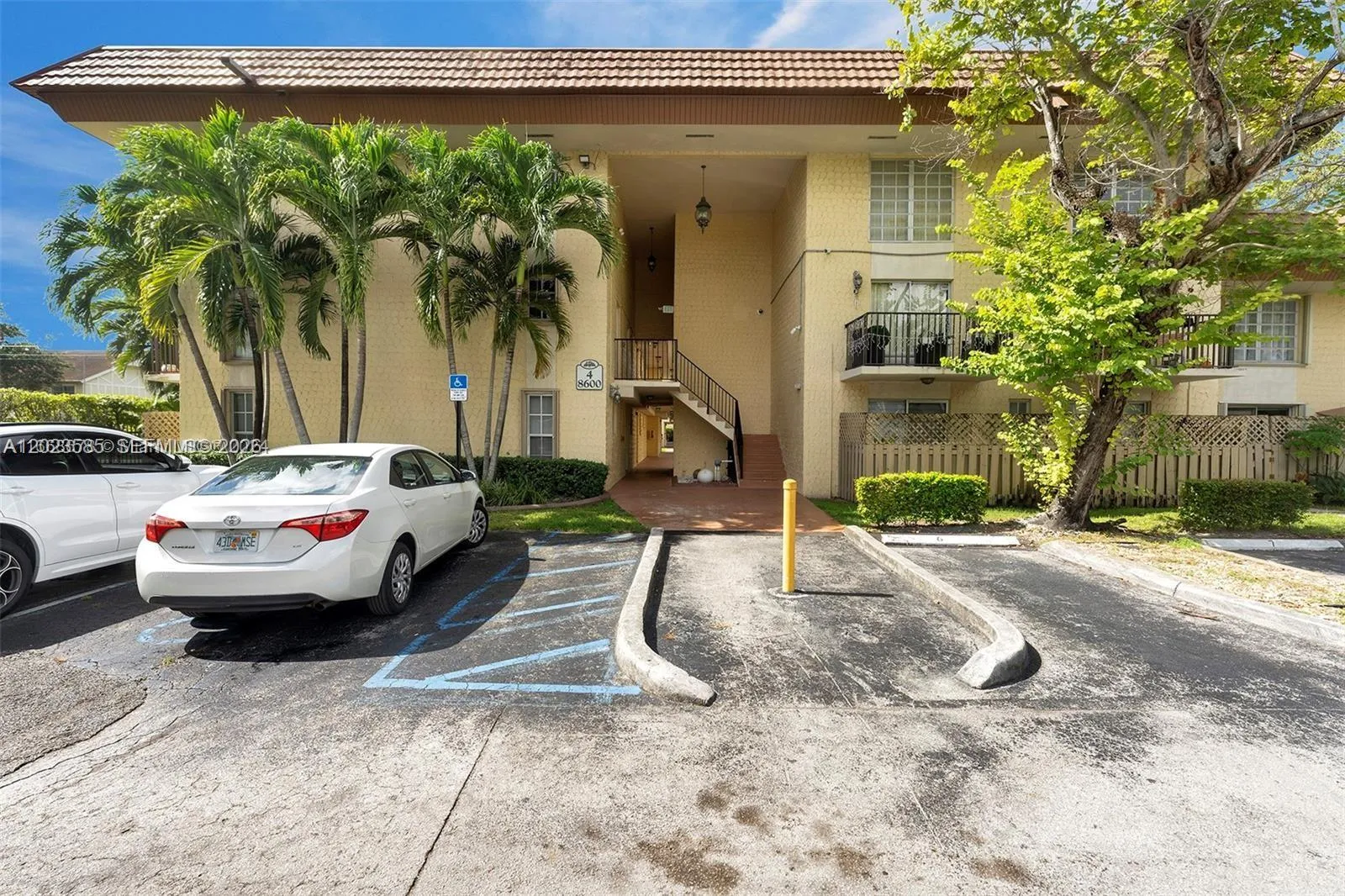 2 bedroom 2 bath for sale at 8550 SW 109th Ave # 119, Miami FL 33173
