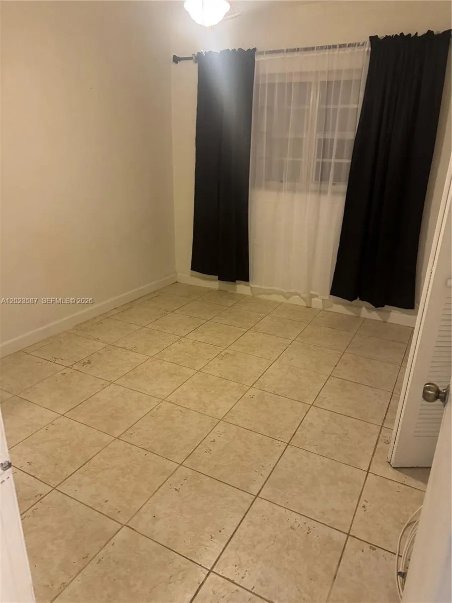 1020 SW 5th St # 3, Miami FL 33130