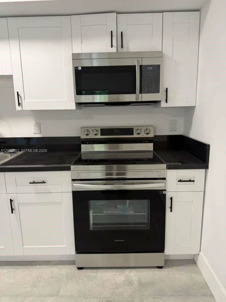 147 Nw 59th St # 203, Miami FL 33127
