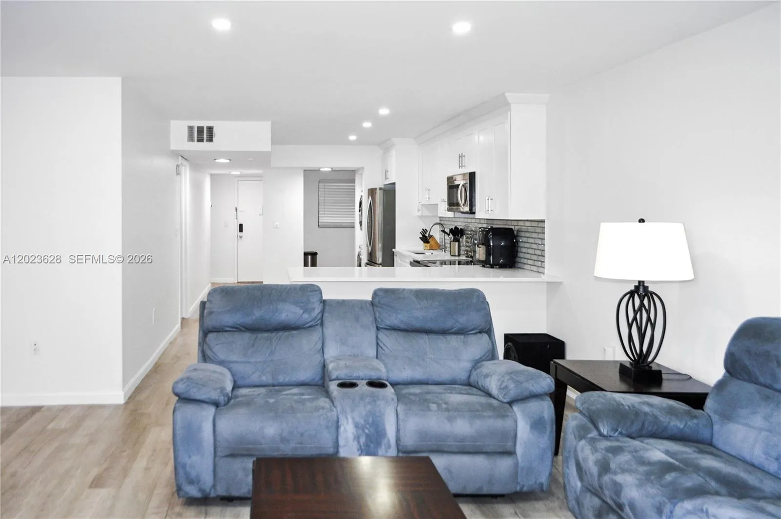 1021 Mockingbird Ln # 202, Plantation FL 33324