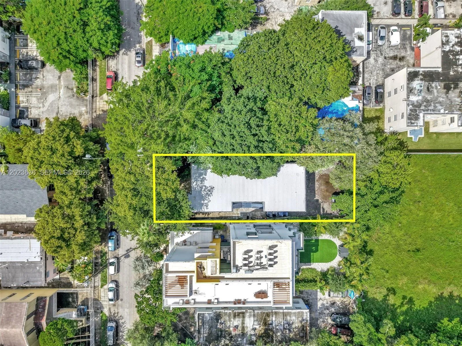 641 NW 2nd St, Miami FL 33128