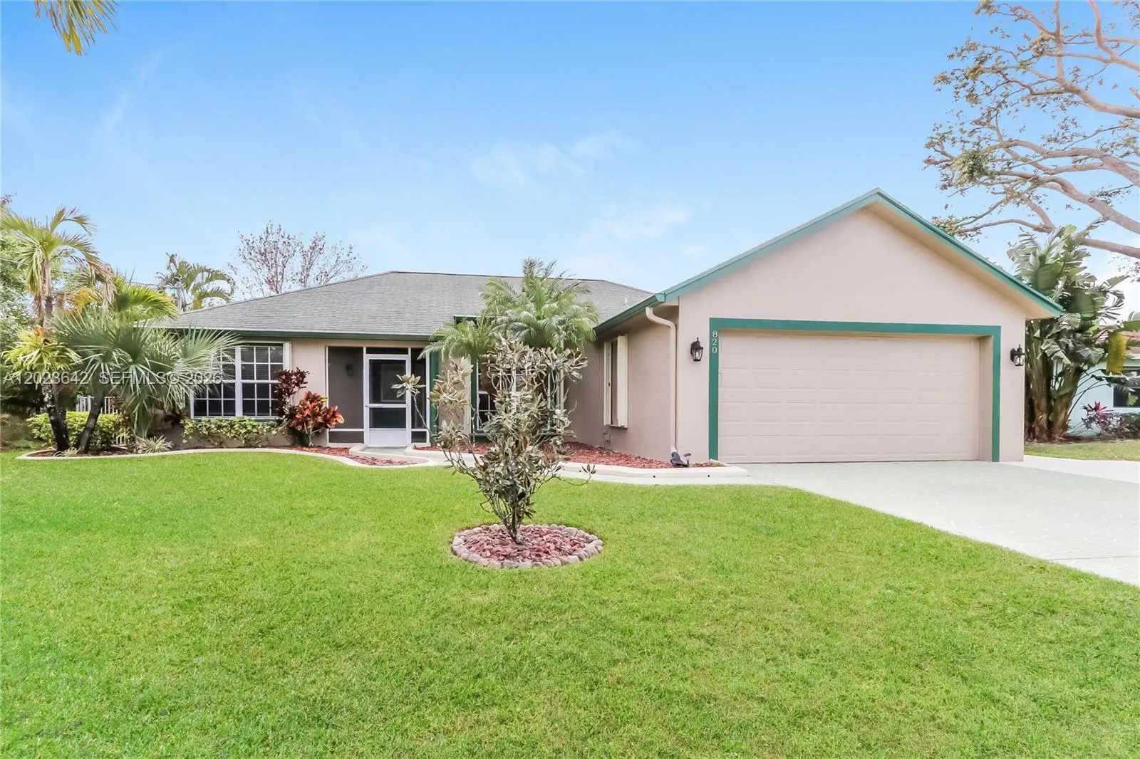 3 bedroom 2 bath for sale at 820 SW Dalton Ave, Port St. Lucie FL 34953