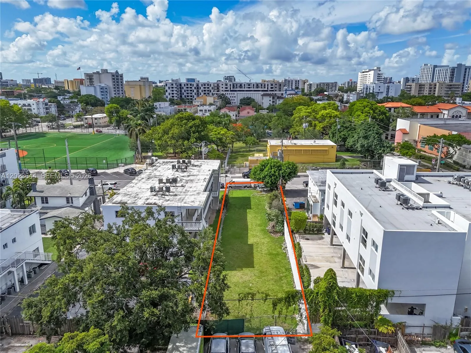 718 SW 4th St, Miami FL 33130