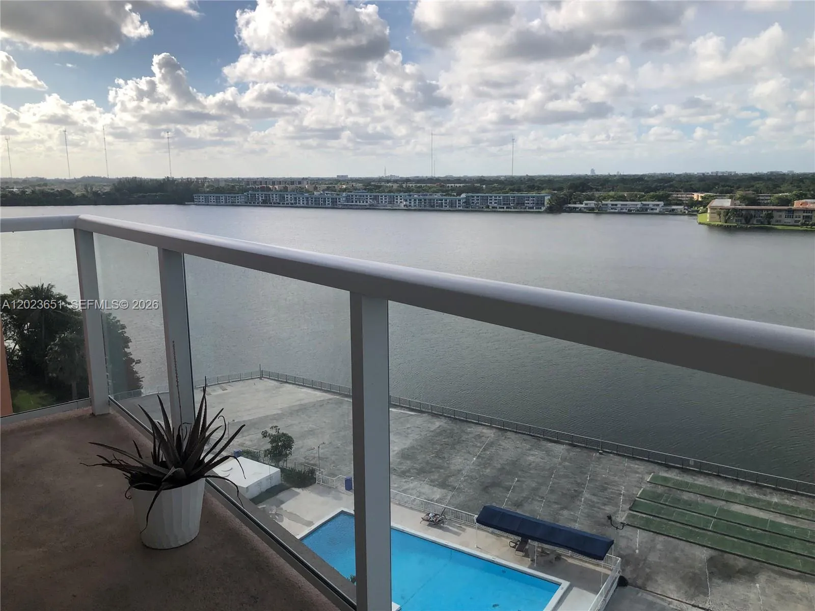 1351 NE Miami Gardens Dr # 1006E, Miami FL 33179