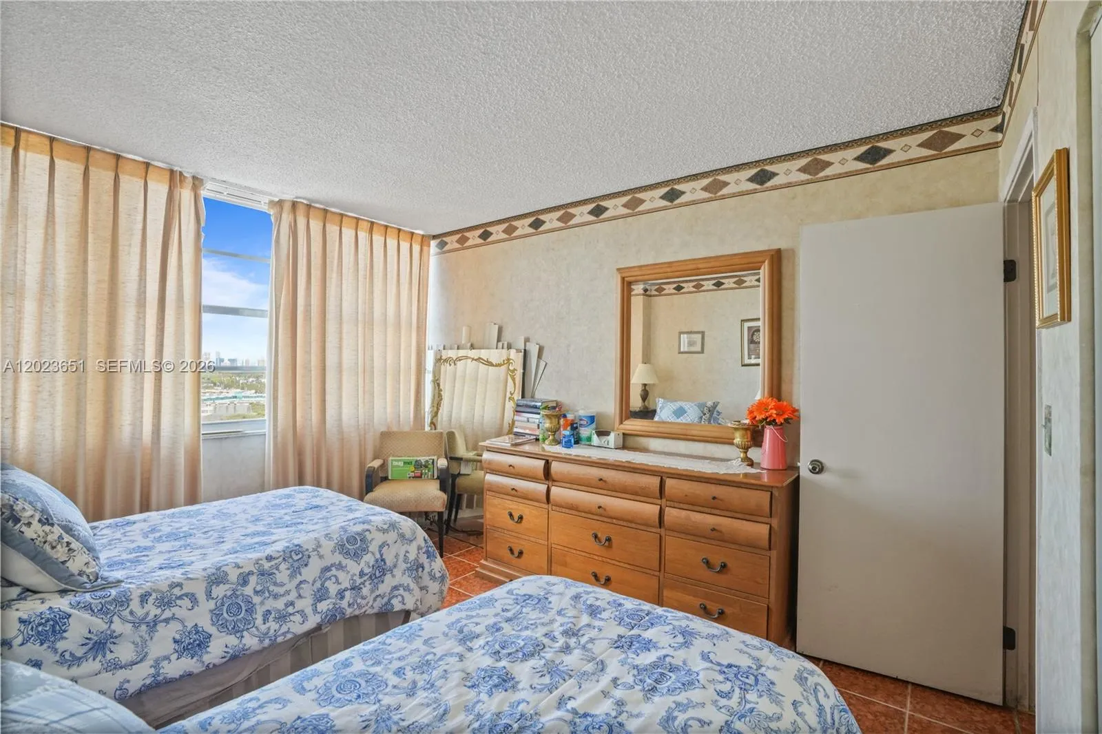 1351 NE Miami Gardens Dr # 1006E, Miami FL 33179