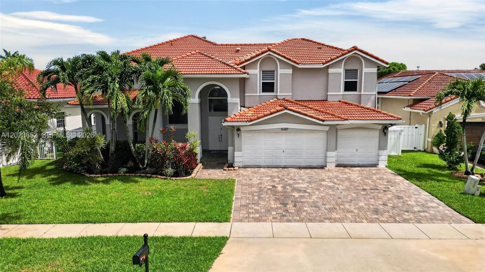 16387 NW 13th St, Pembroke Pines FL 33028