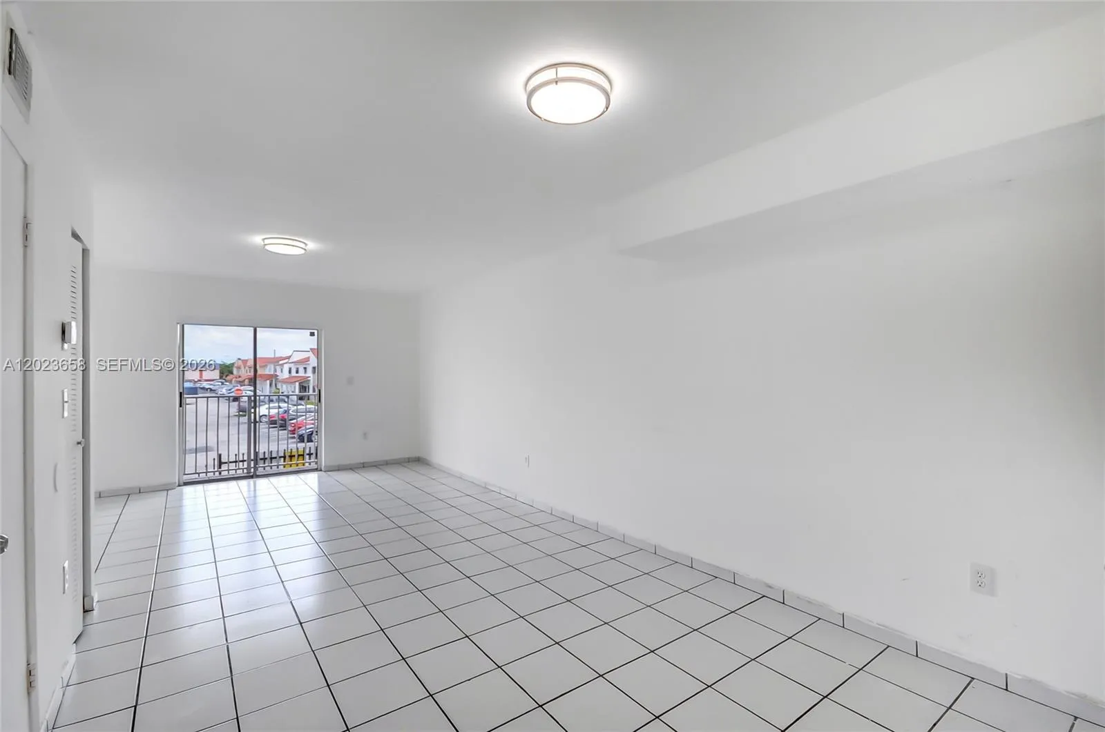 3021 W 76th St # 203, Hialeah FL 33018