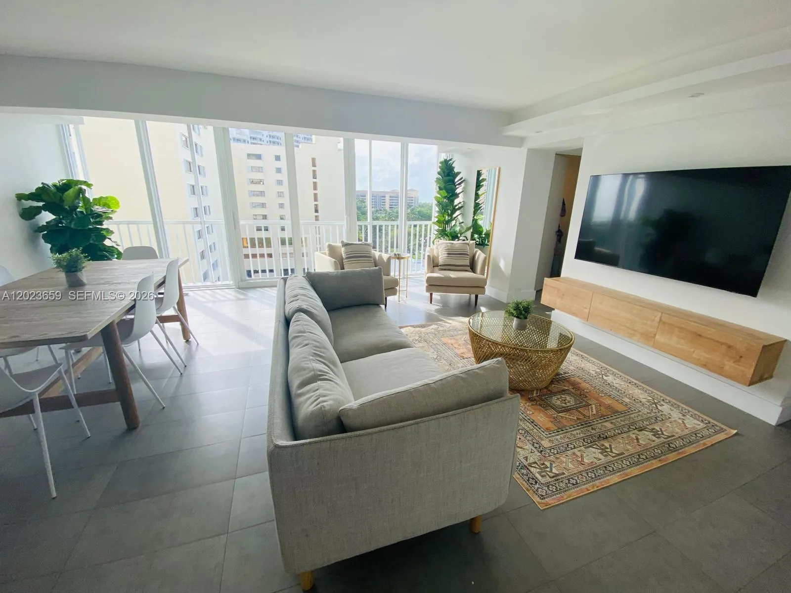 590 Ocean Dr # 8B, Key Biscayne FL 33149