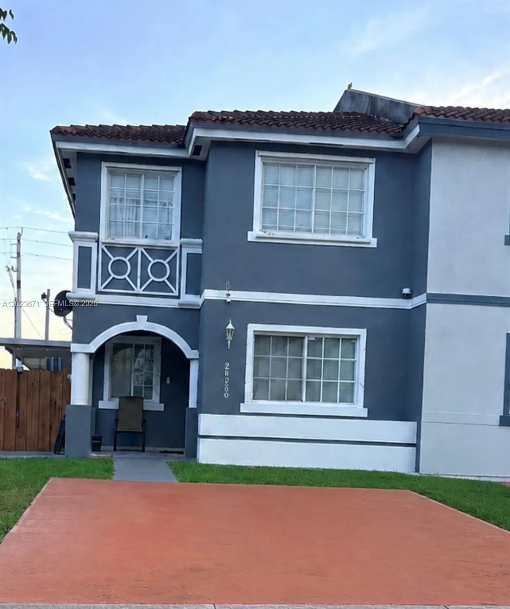 3 bedroom 2 bath for sale at 26220 SW 136th Pl, Homestead FL 33032