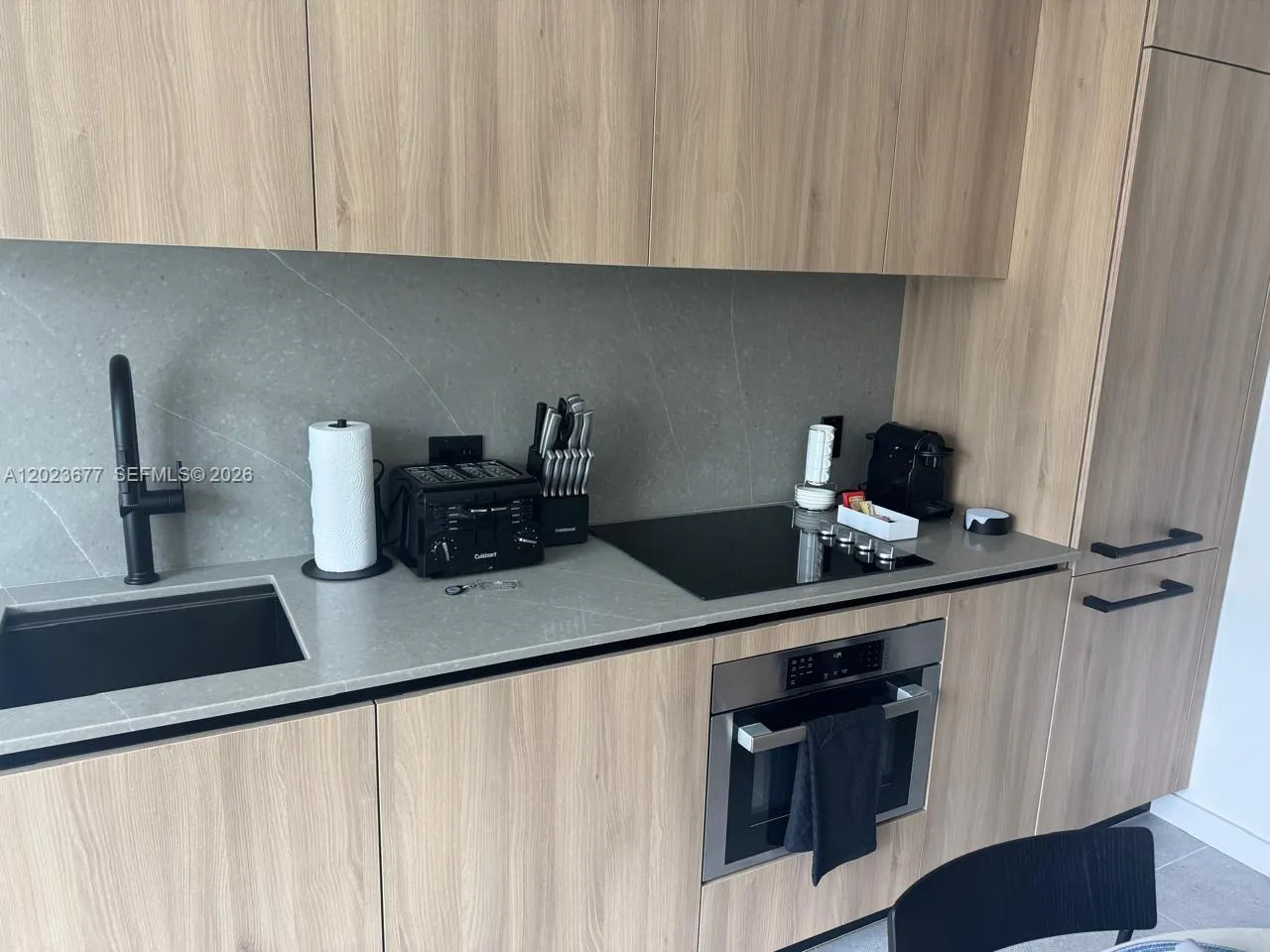 121 NE 5th St # 2102, Miami FL 33132