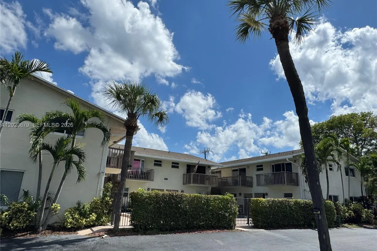 1910 NE 5th St # 107, Deerfield Beach FL 33441