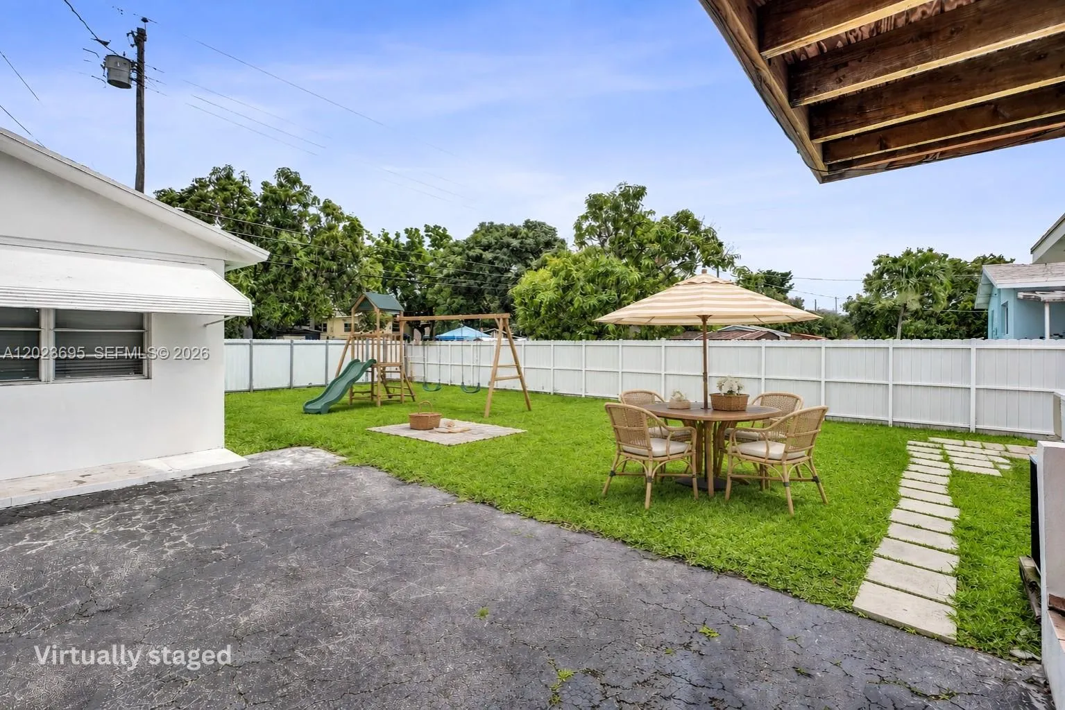 877 W 33rd St # A, Hialeah FL 33012