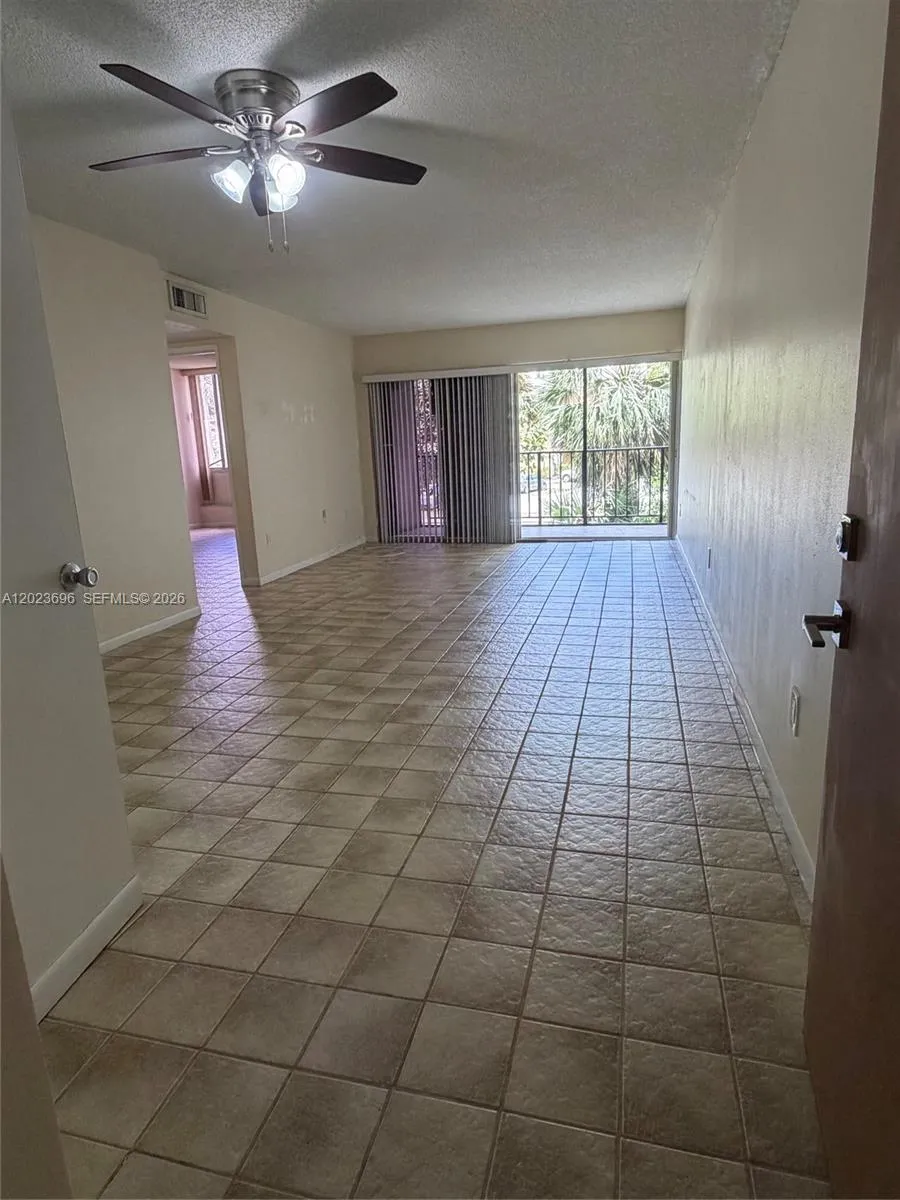9150 Fontainebleau Blvd # 2, Miami FL 33172