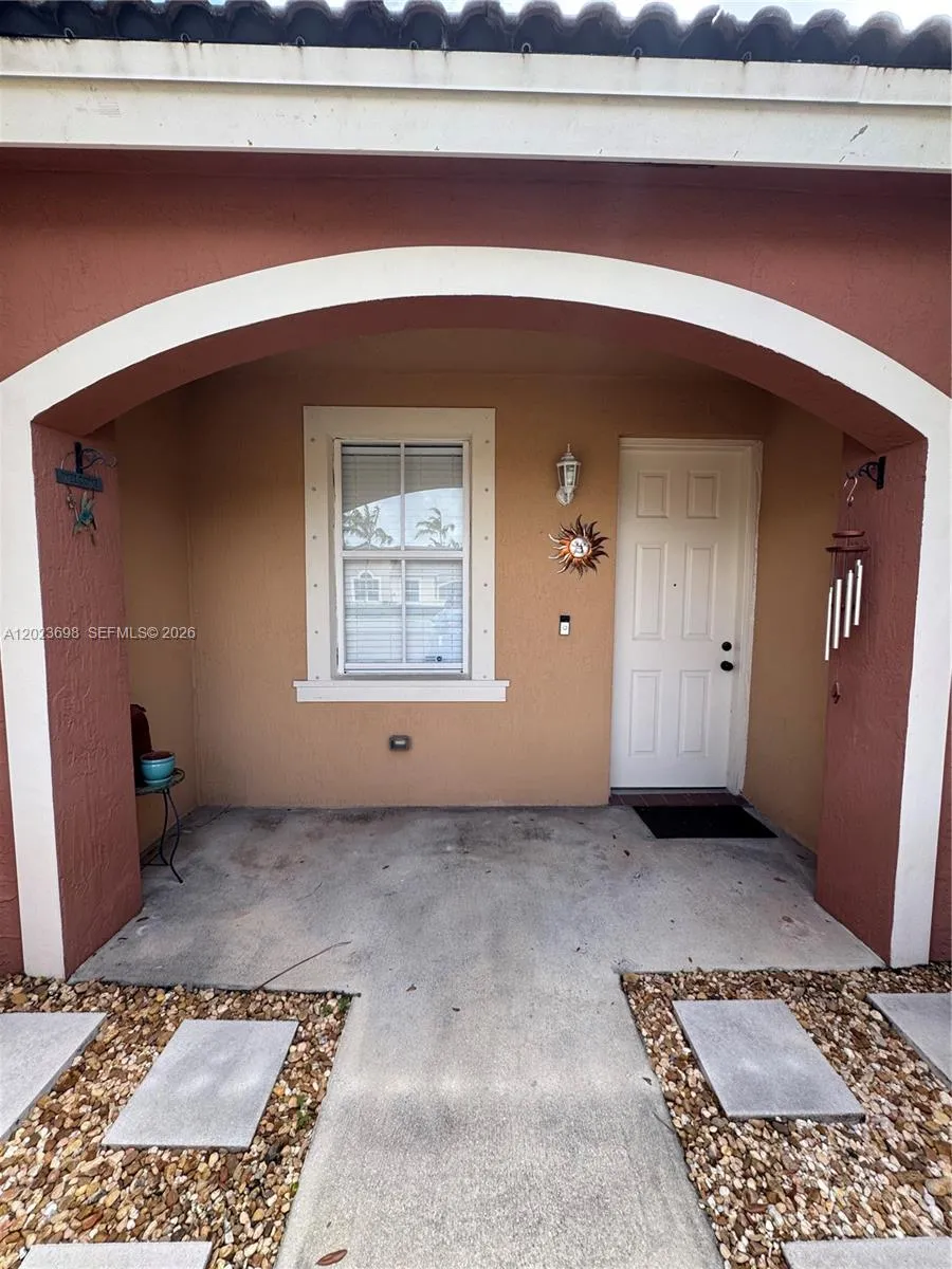 23764 SW 109th Ave, Homestead FL 33032