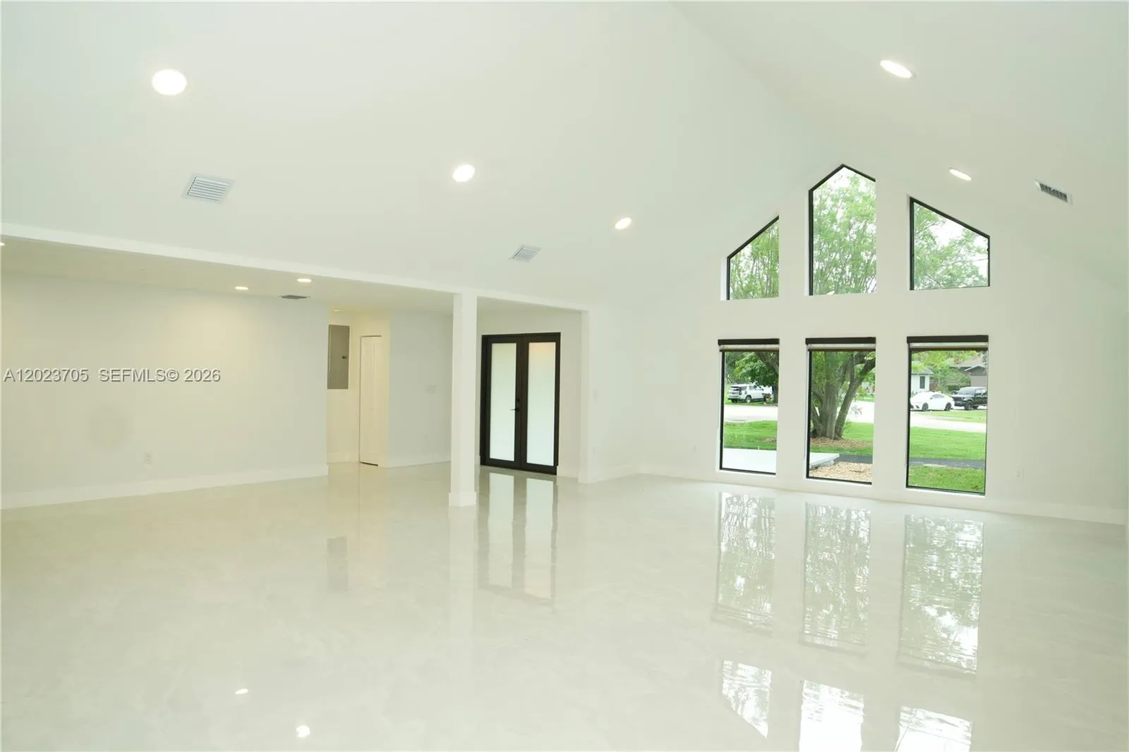 20500 SW 50th Pl, Southwest Ranches FL 33332