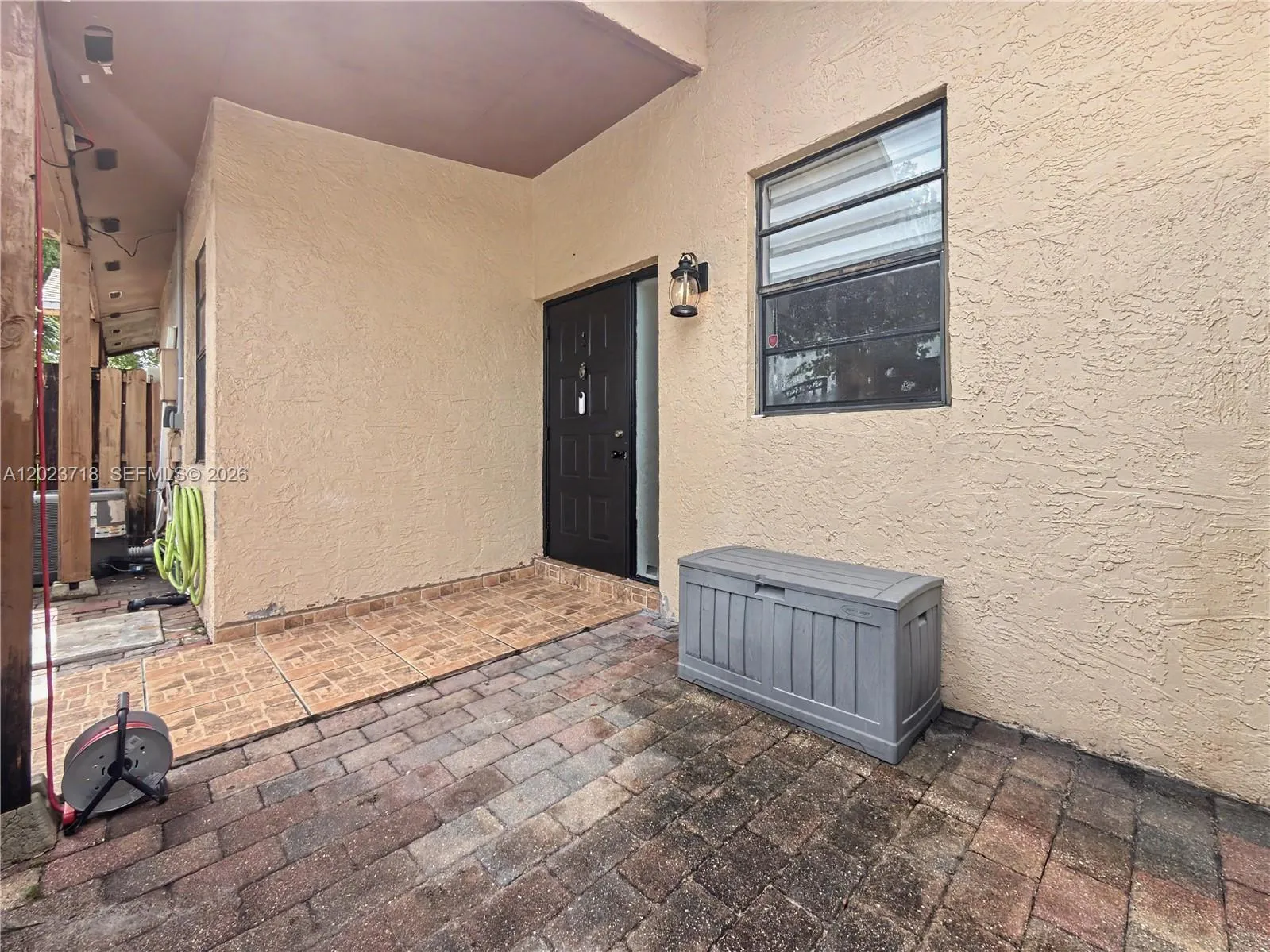 6704 NW 192nd Ter, Hialeah FL 33015