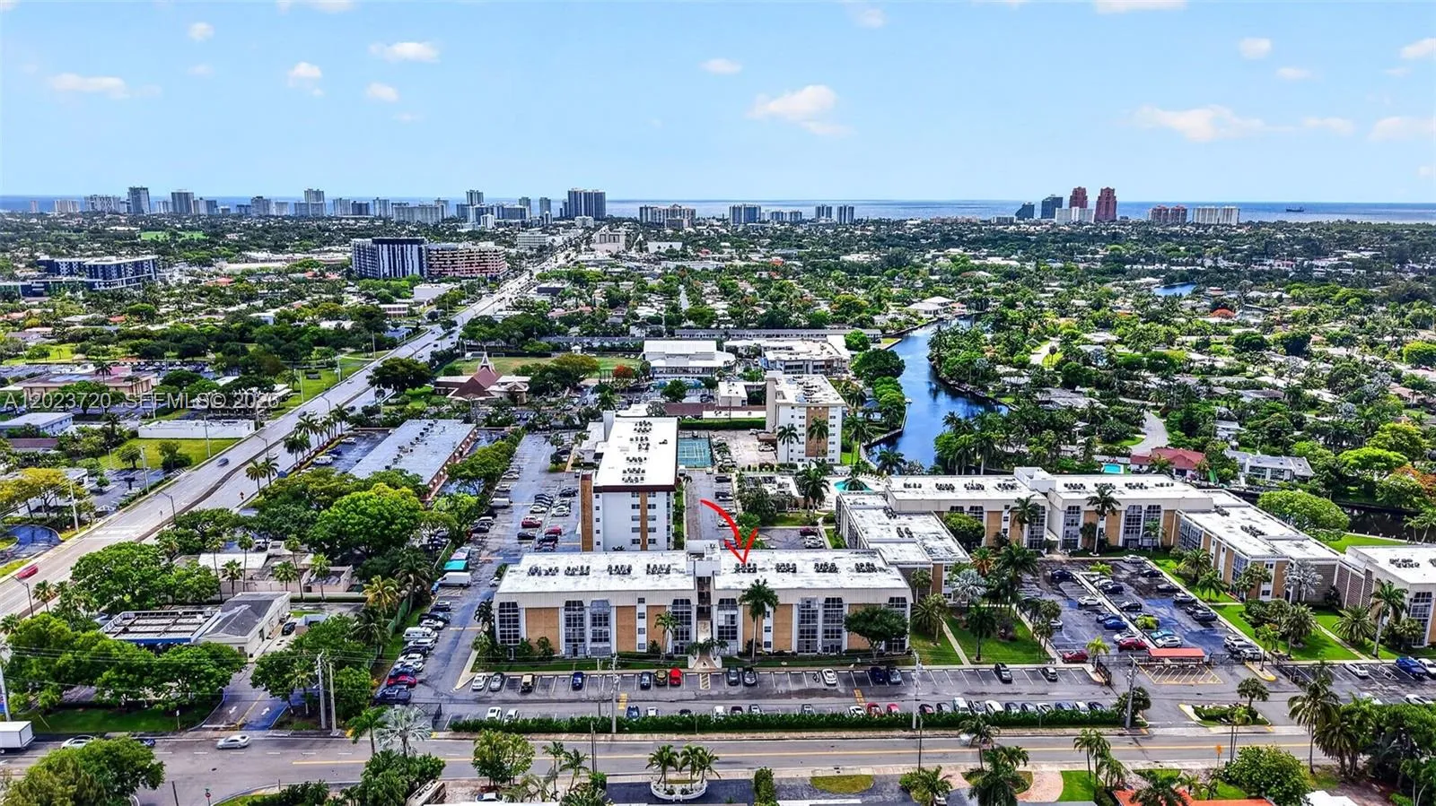 1 bedroom 1 bath for sale at 3040 NE 16th Ave # 310, Oakland Park FL 33334