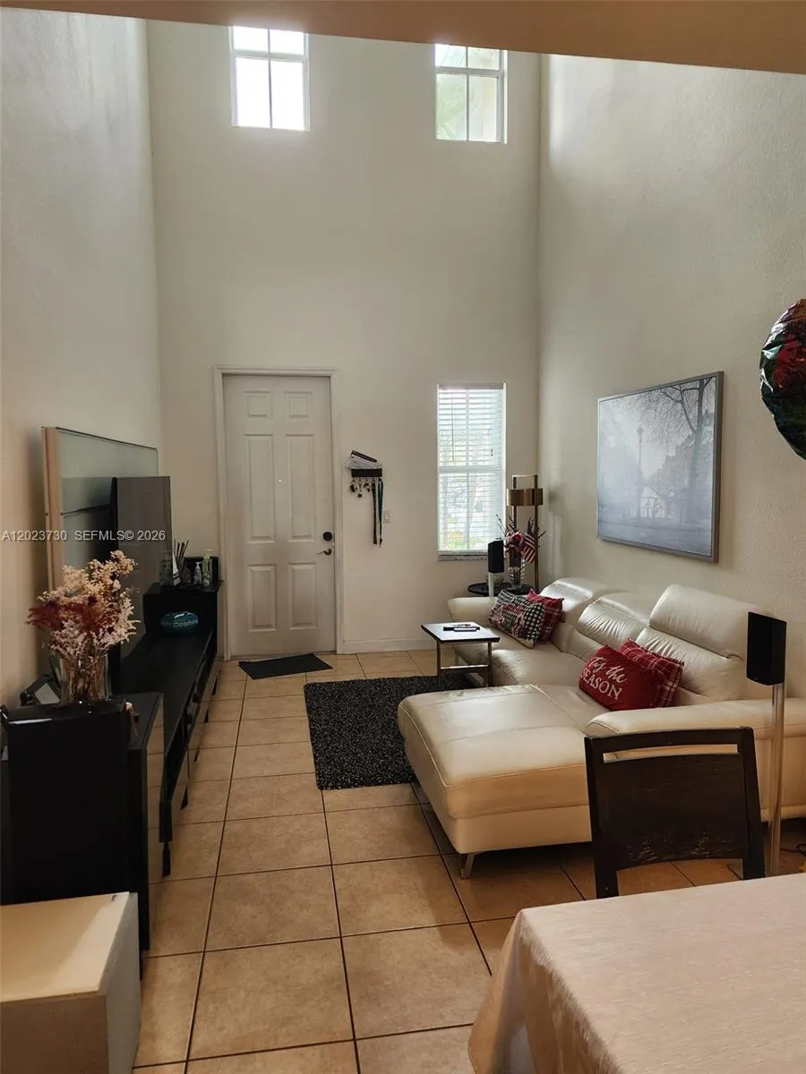 7510 NW 107th Pl, Doral FL 33178