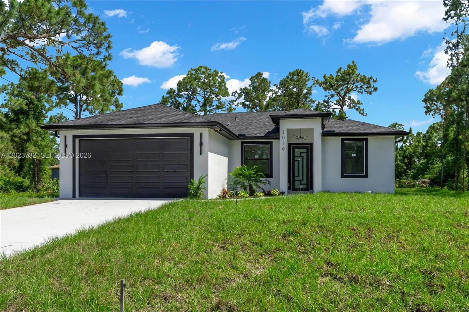 1030 Hunter St E, Lehigh Acres FL 33974