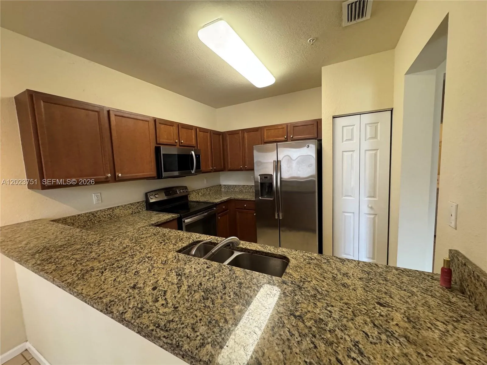 8650 NW 97 ave # 209, Doral FL 33178