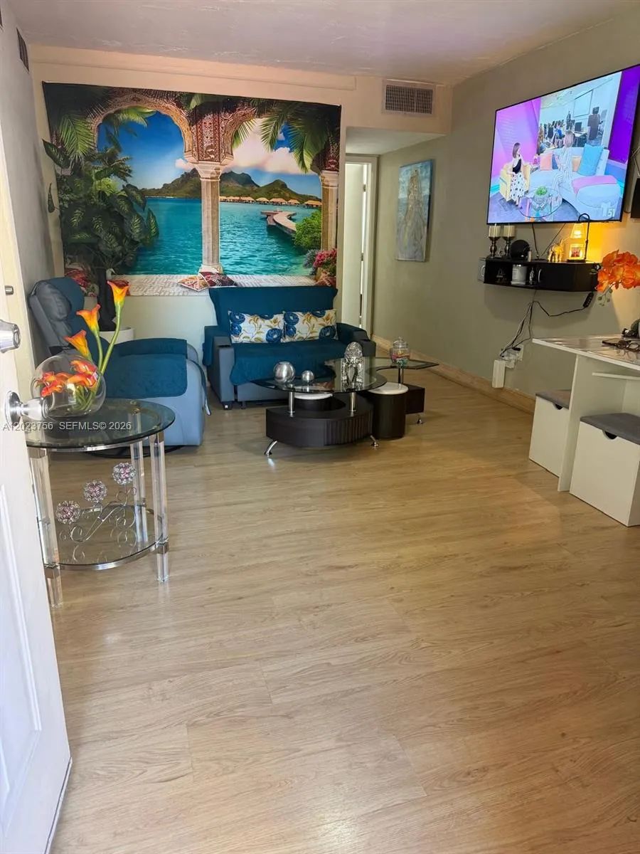 1245 W 24th St # 118, Hialeah FL 33010