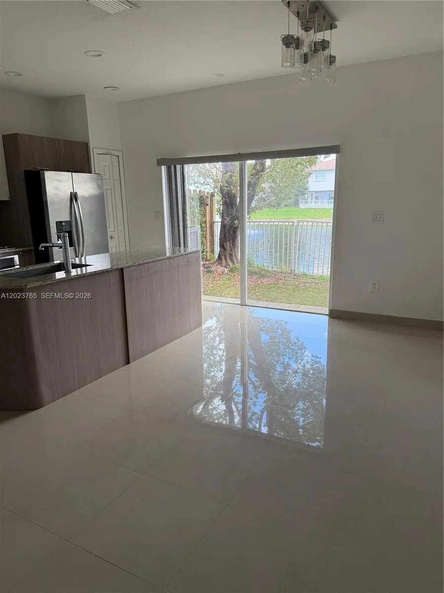 10803 NW 83rd St # 1, Doral FL 33178