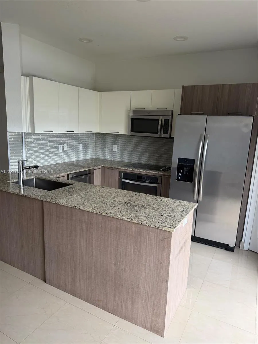 10803 NW 83rd St # 1, Doral FL 33178