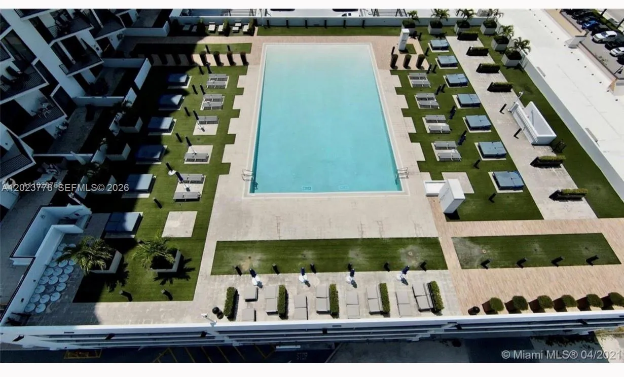 2 bedroom 2 bath for sale at 5300 Paseo Blvd Unit 401 # 401, Doral FL 33166