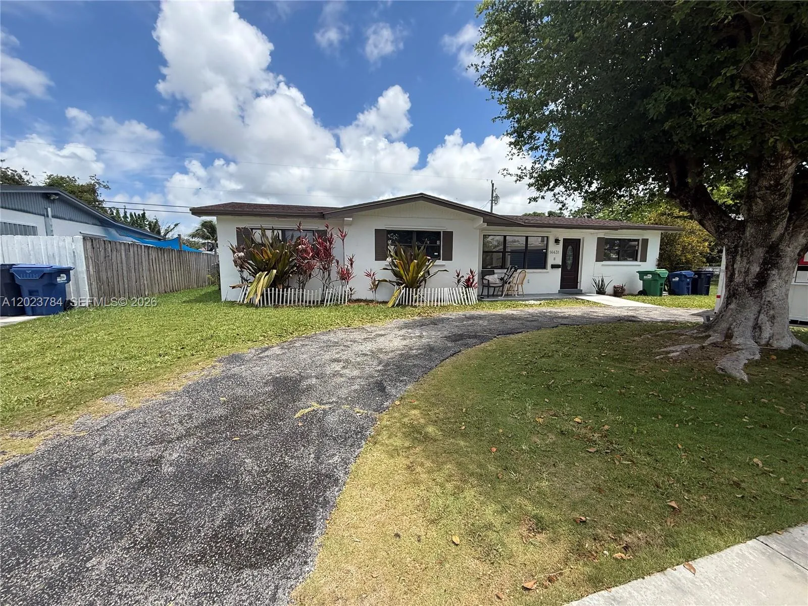 4 bedroom 2 bath for sale at 14431 SW 285th St, Homestead FL 33033