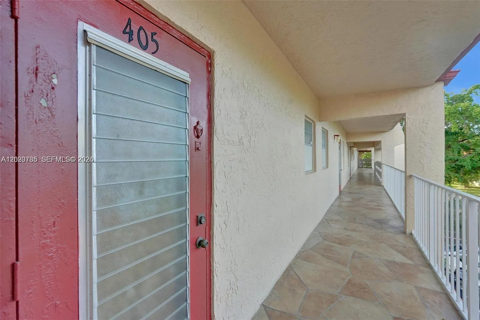 1030 Country Club Dr # 405, Margate FL 33063