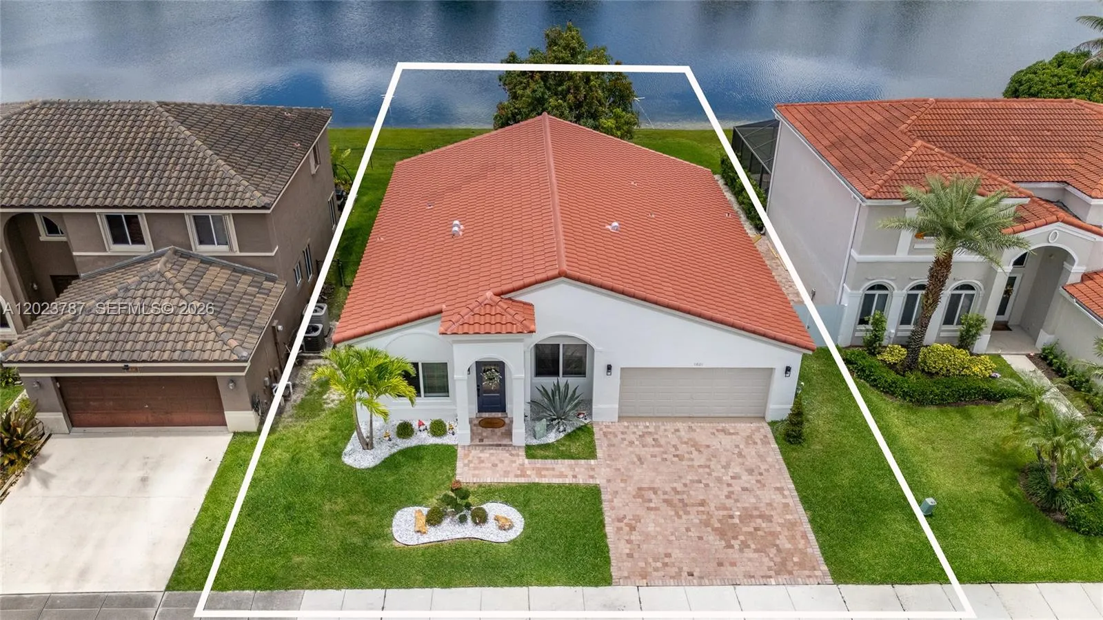 3 bedroom 2 bath for sale at 1601 SW 106th Ter, Davie FL 33324