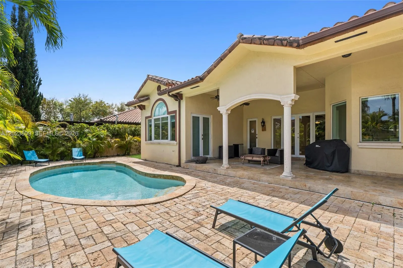 2665 NW 100th Ave, Doral FL 33172