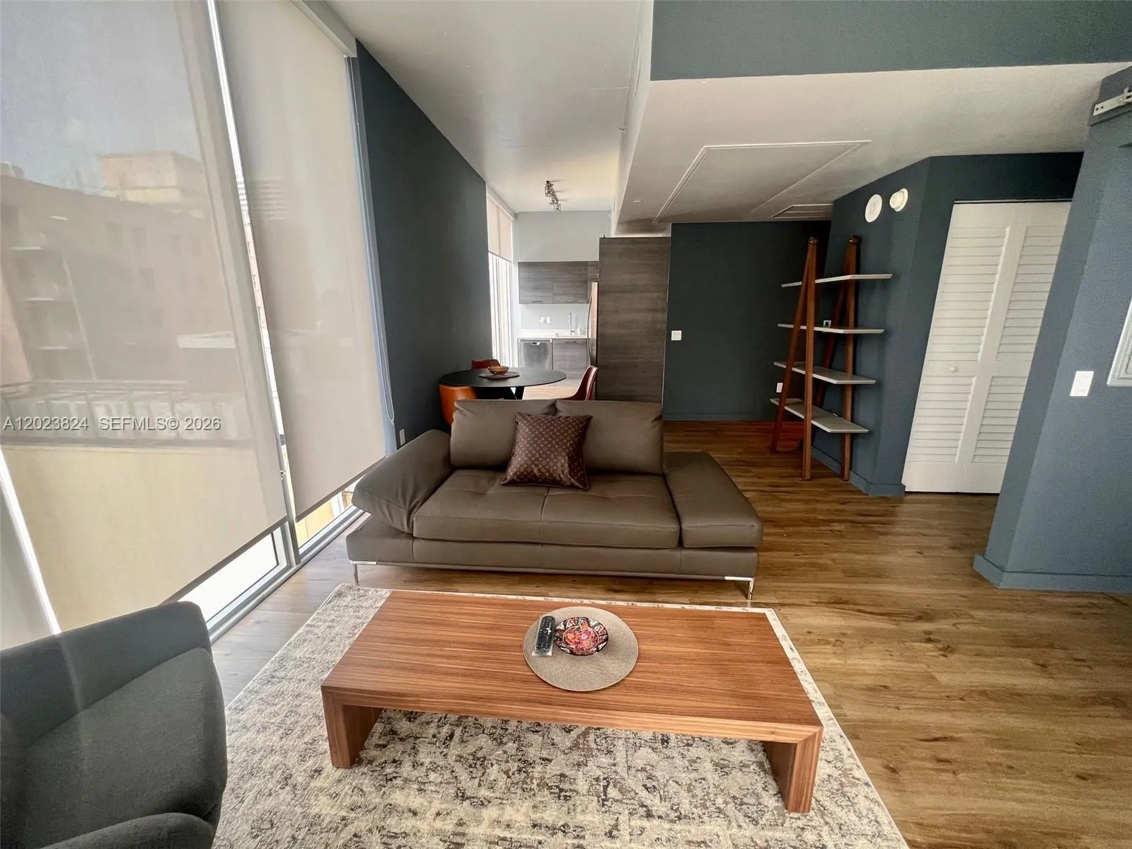 151 SE 1st St # 810, Miami FL 33131