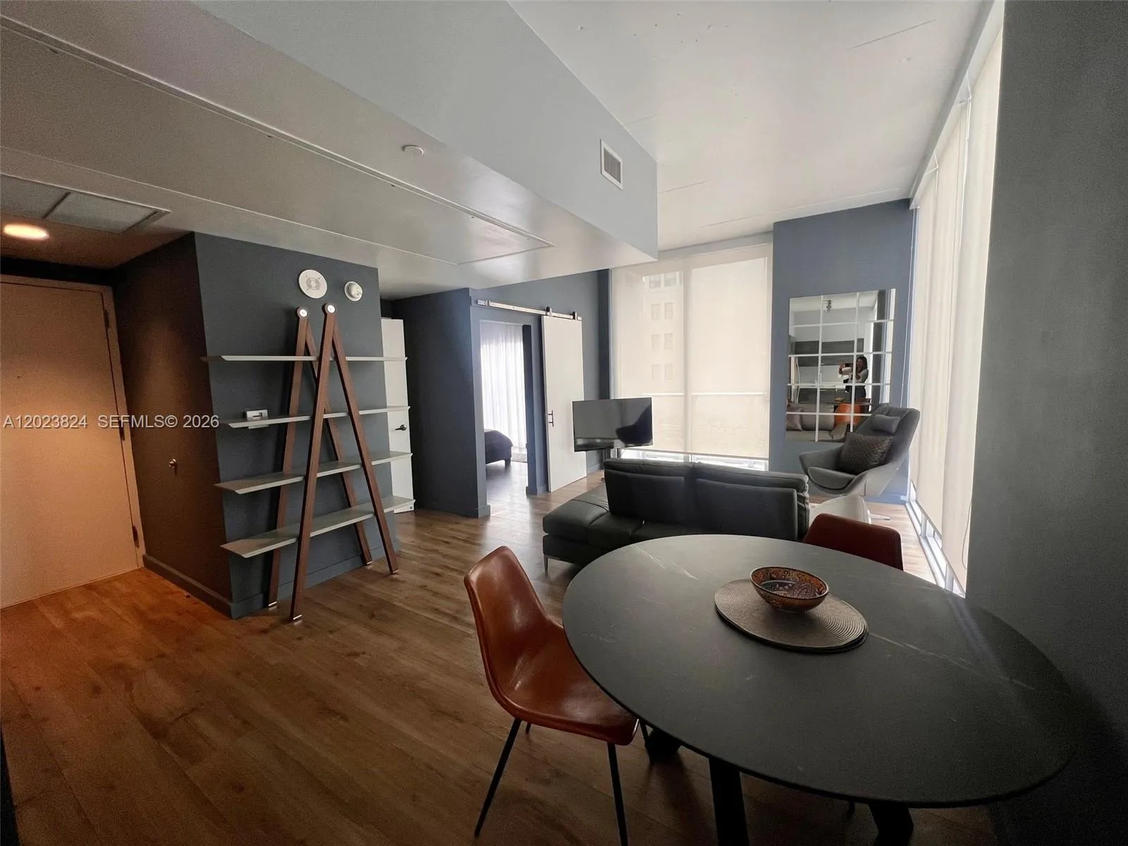 151 SE 1st St # 810, Miami FL 33131