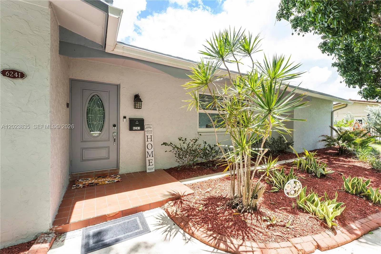 6241 SW 16th St, Plantation FL 33317