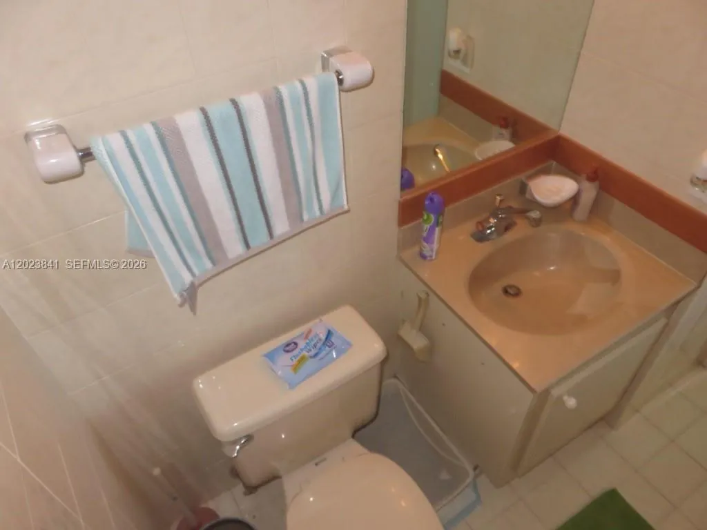 2457 Collins Ave # 1602, Miami Beach FL 33140