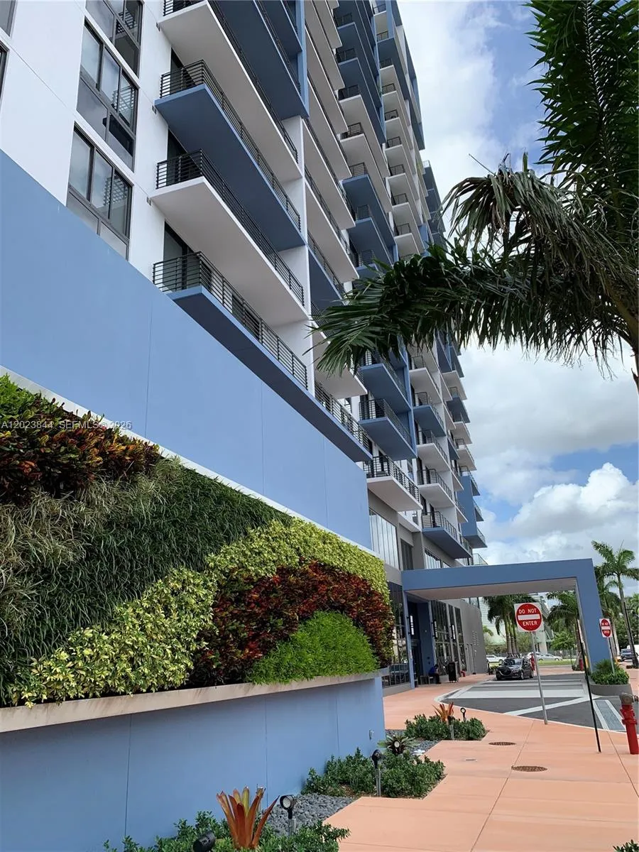 5350 NW 84 Ave # 1601, Doral FL 33166
