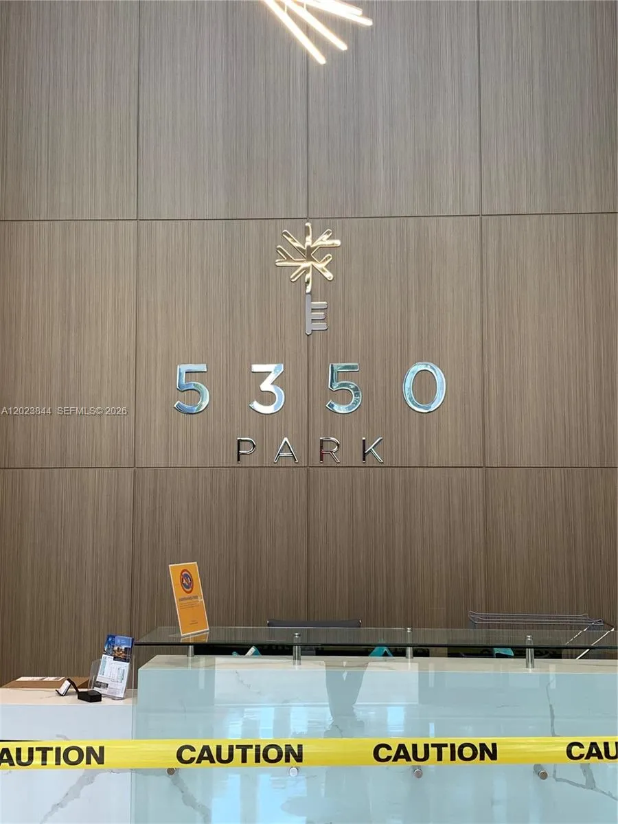 5350 NW 84 Ave # 1601, Doral FL 33166