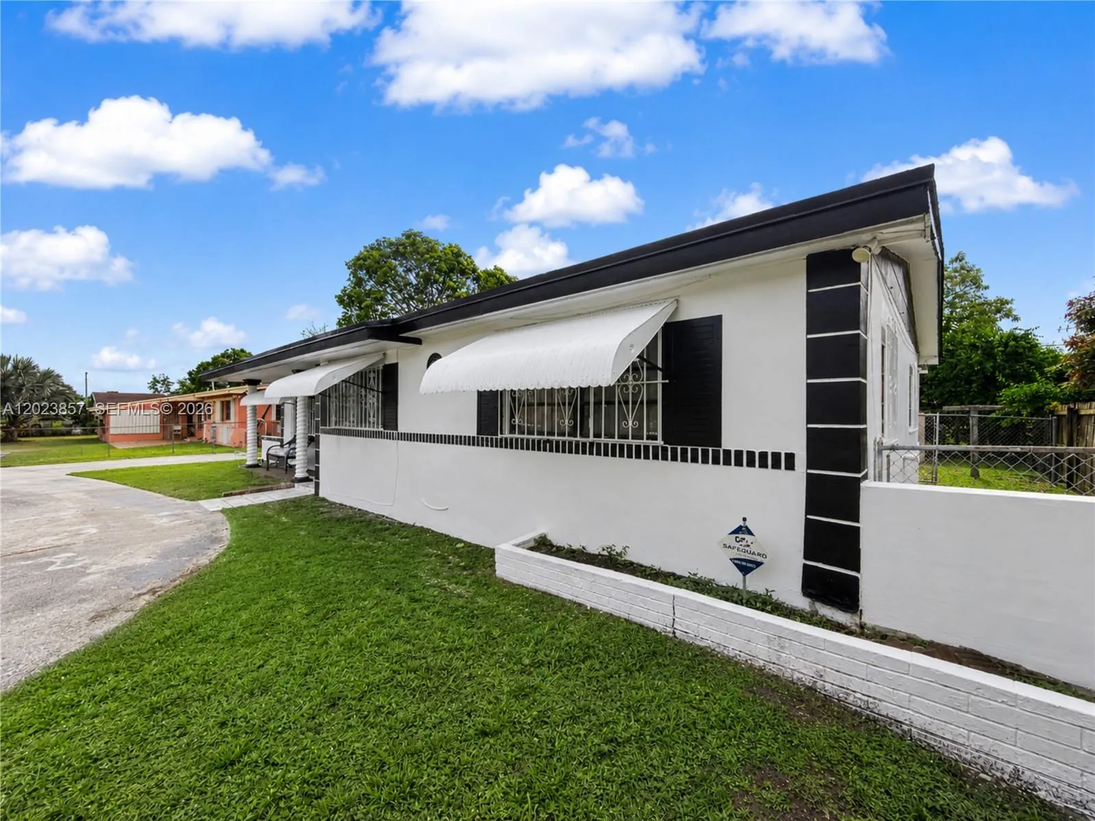 18805 NW 19th Ct, Miami Gardens FL 33056