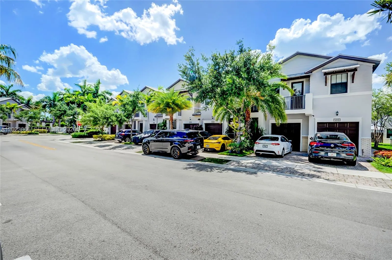 5820 NW 104th Ct, Doral FL 33178