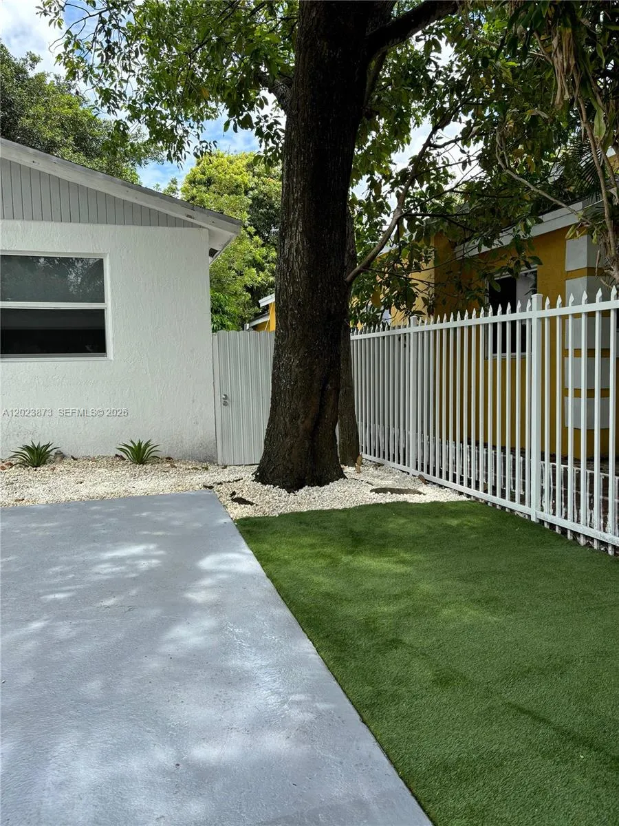 4727 NW 5th Ave # 4727, Miami FL 33127