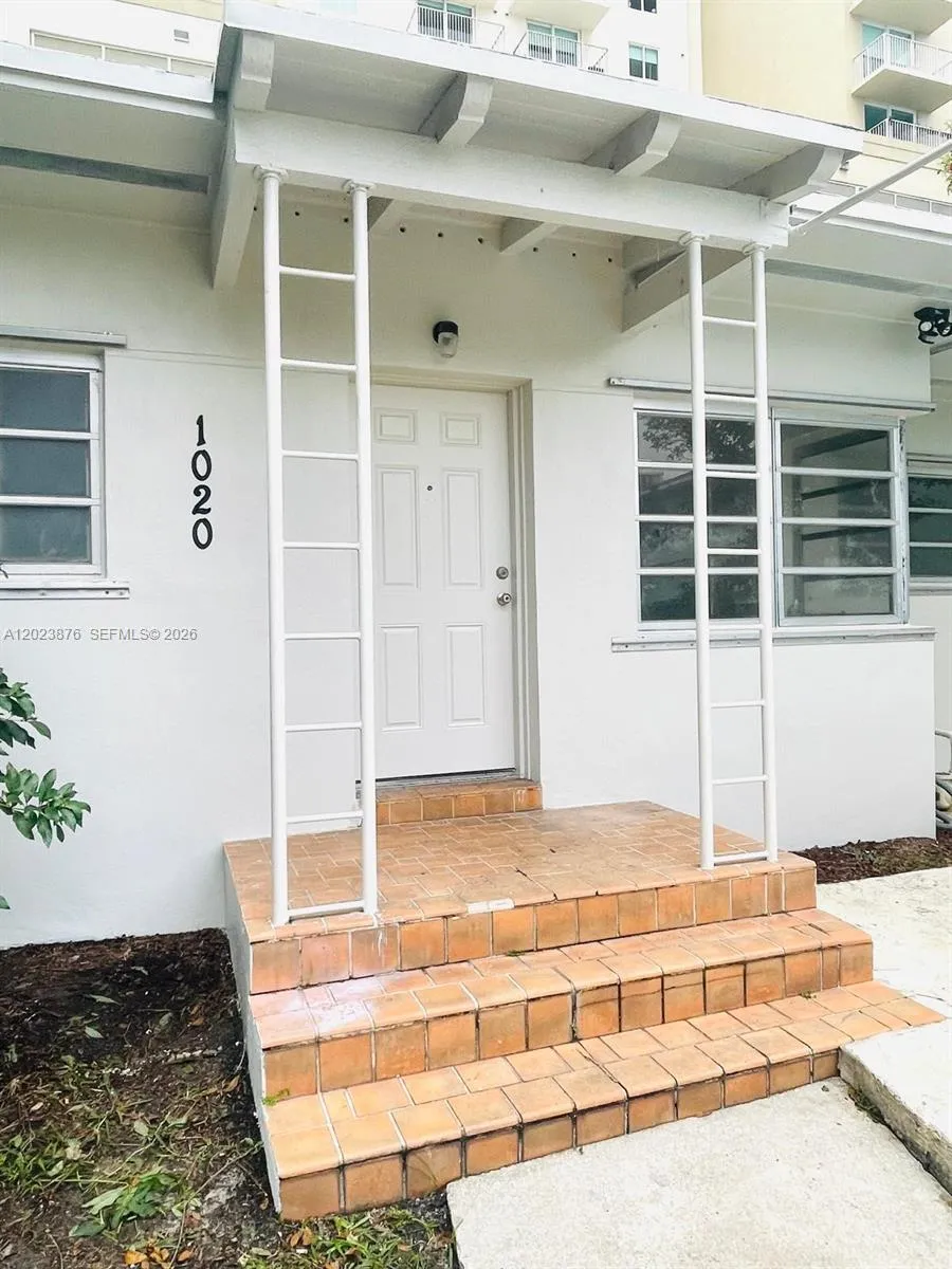 1020 SW 36th Ct, Miami FL 33135