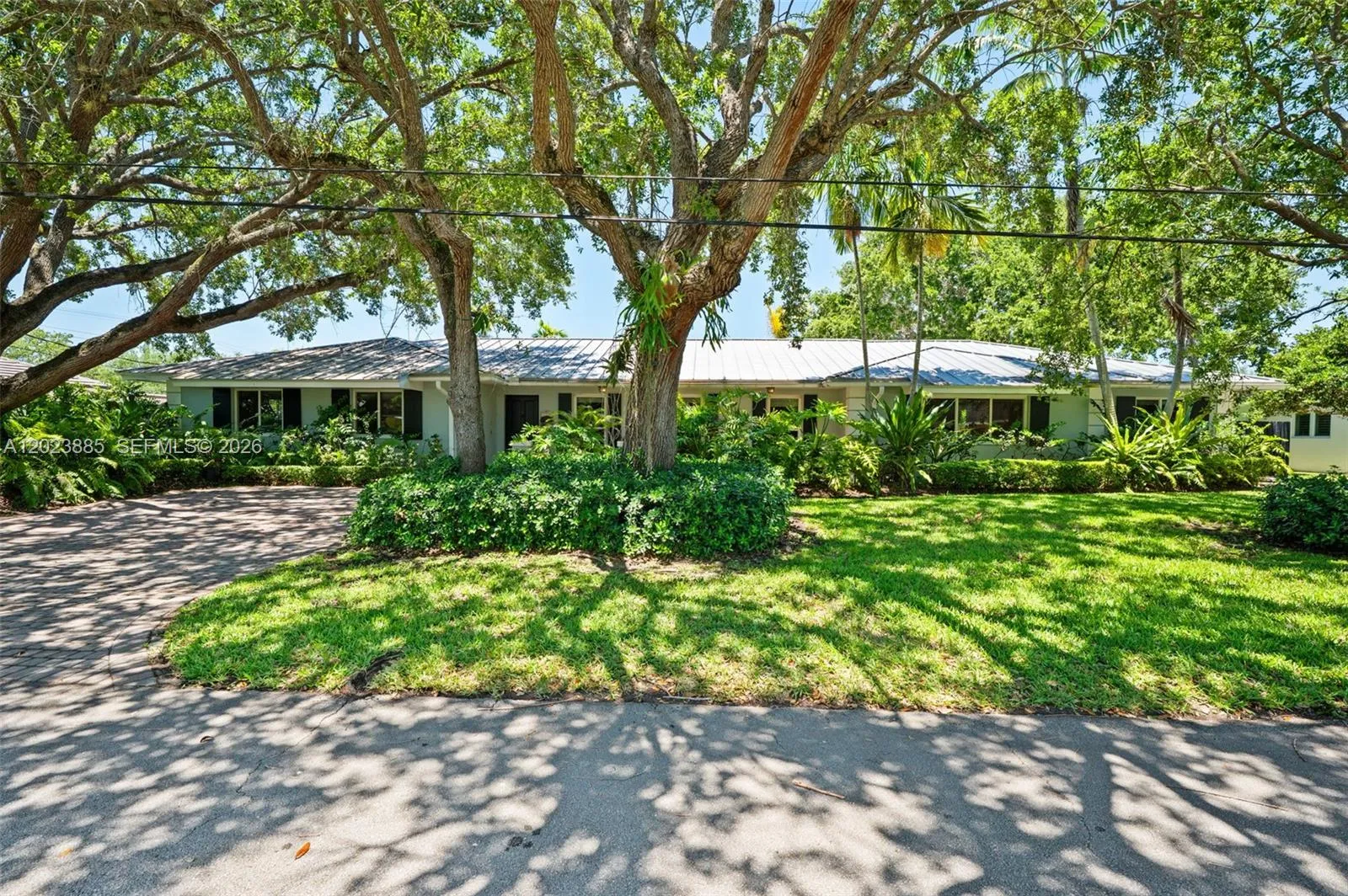 11100 SW 73rd Ct, Pinecrest FL 33156