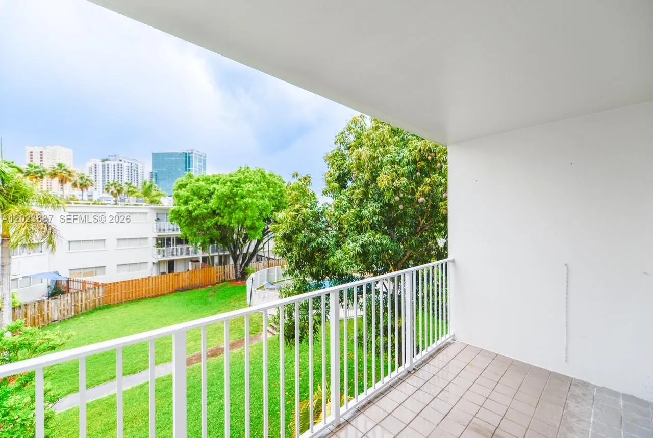 7737 SW 88th St # C312, Miami FL 33156