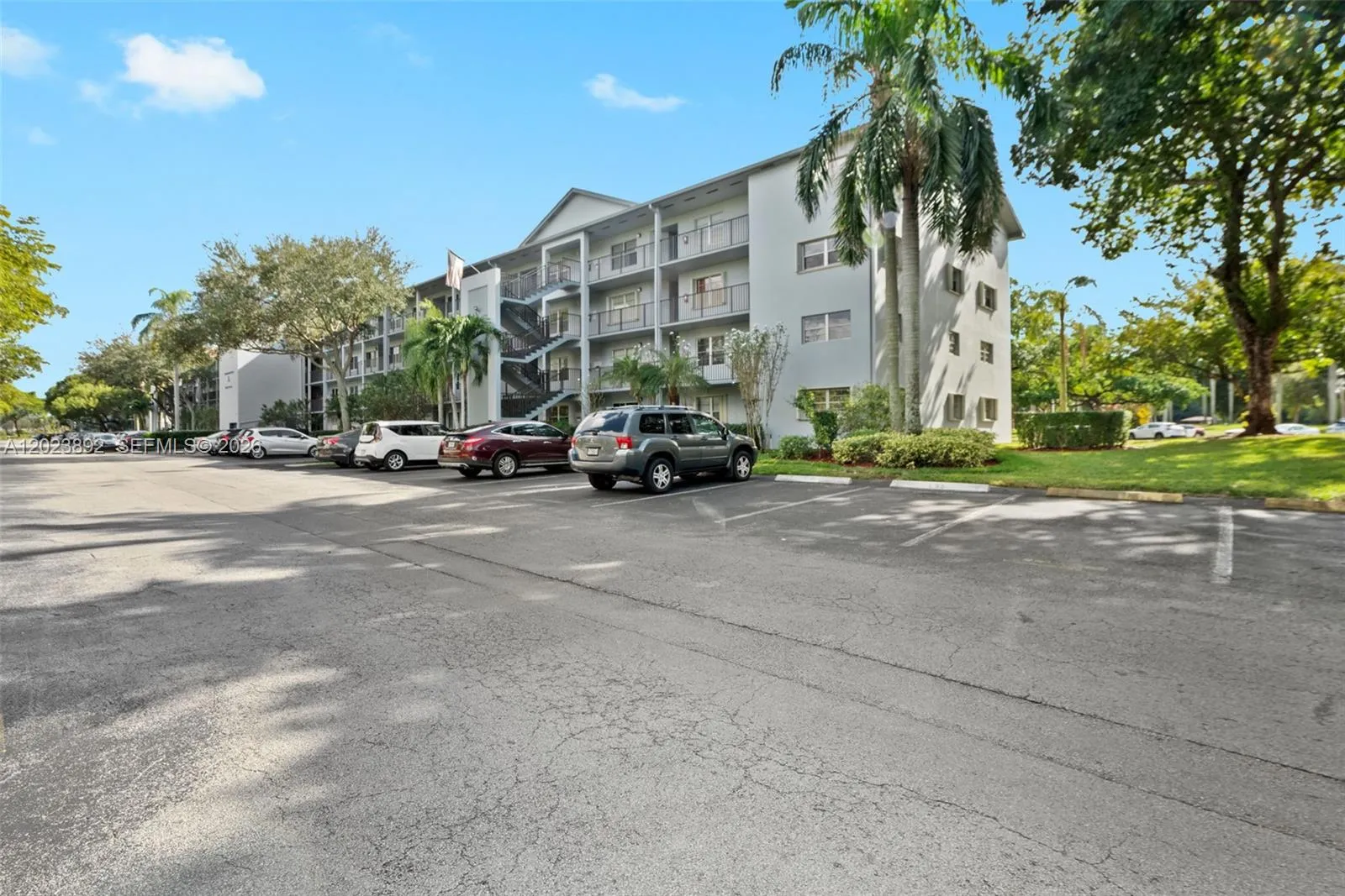 1 bedroom 1 bath for sale at 12600 SW 5th Ct # 212L, Pembroke Pines FL 33027