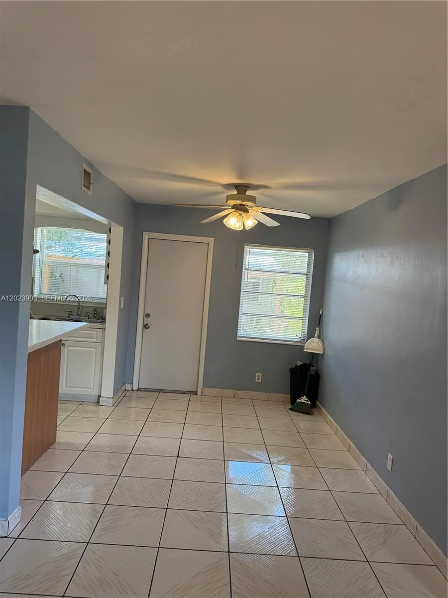 3525 Polk St # 7, Hollywood FL 33021