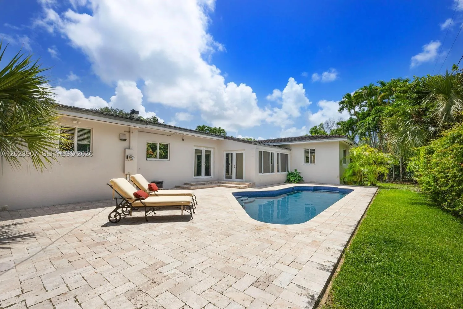 6610 Santona St, Coral Gables FL 33146